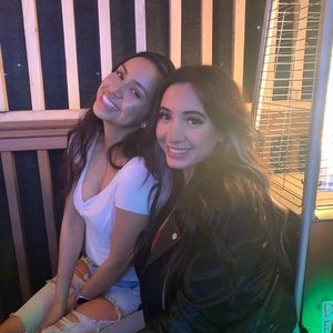 Meet your Posher, Daphne